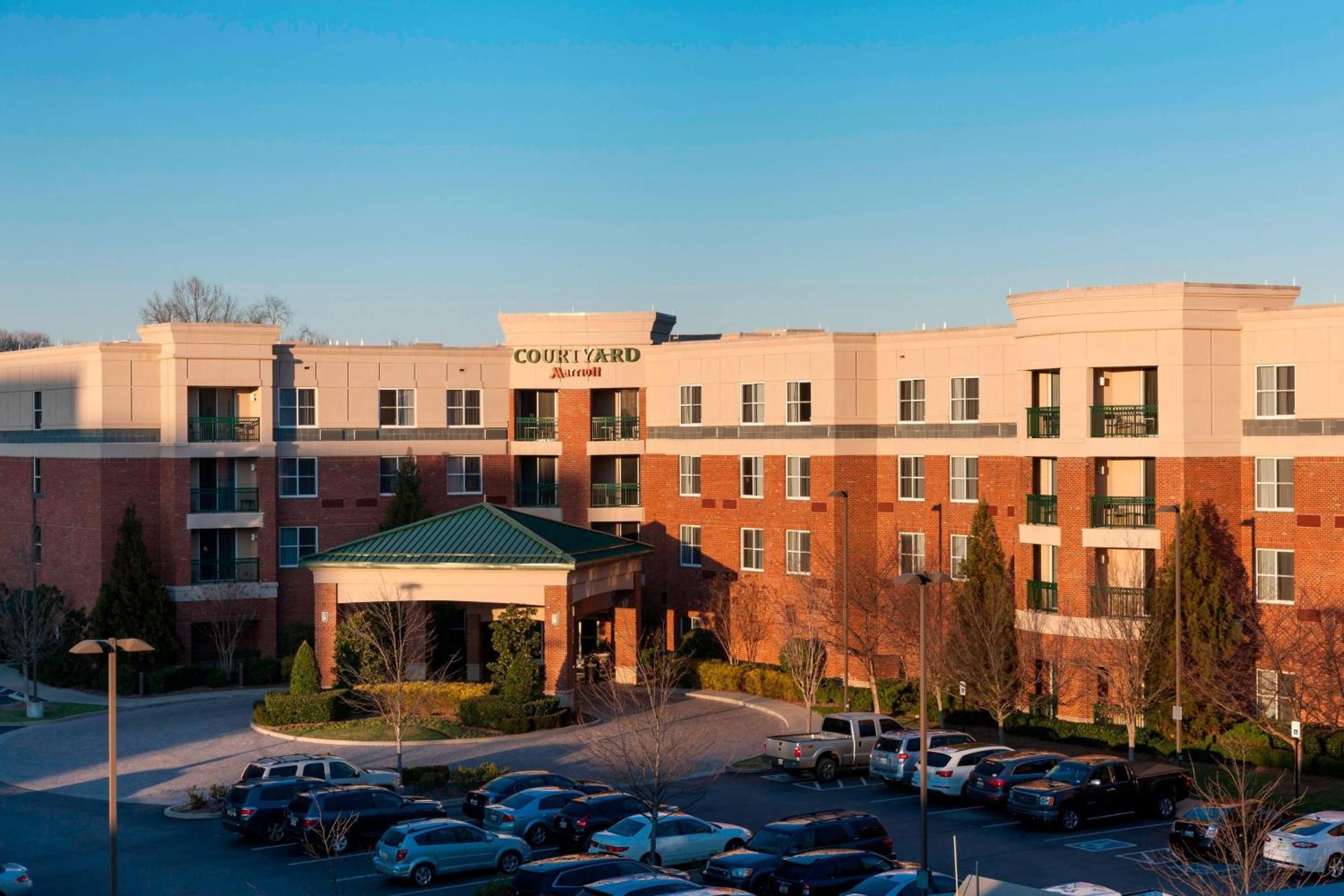 Courtyard By Marriott Franklin Cool Springs Hotel Exterior photo